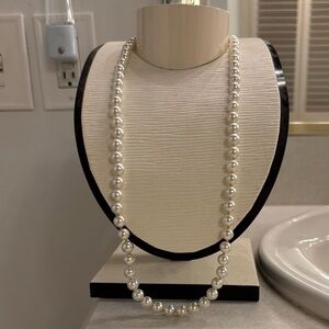 Elegant White Pearl Necklace